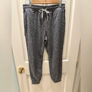 Vuori Heather Gray Black Ankle Length Jogger Pants size S